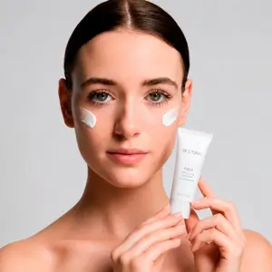 https://content.fr.farmasi.com/Product/1000268_64_4.webp